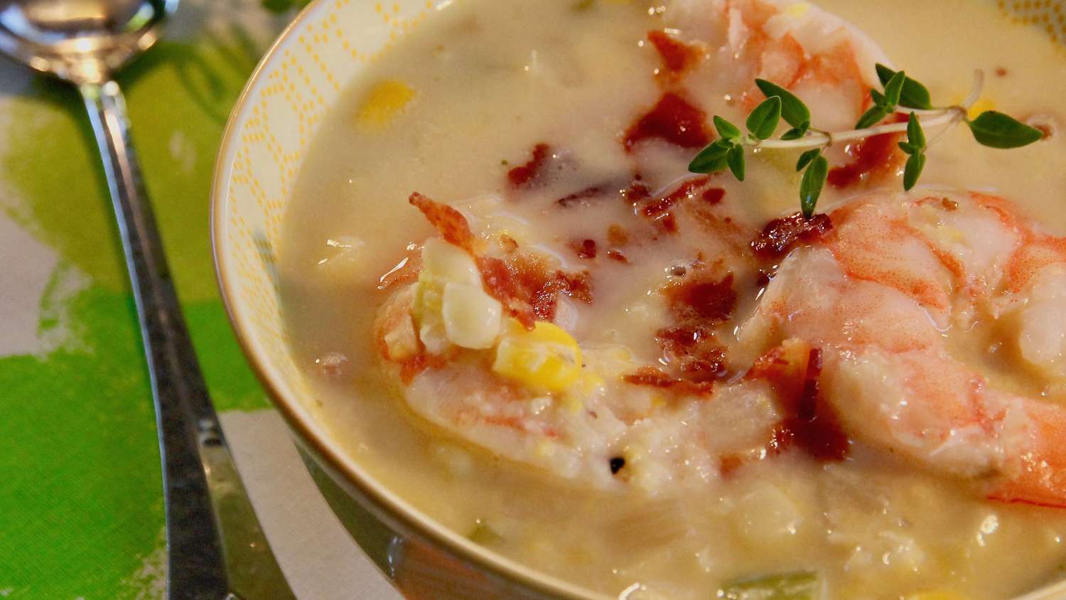 Tôm ngô chowder