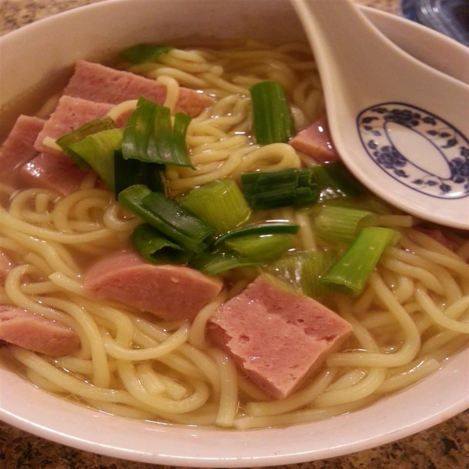 Easy Kine Saimin (Hawaii Ramen)