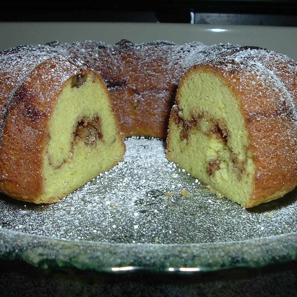 Bánh Pistachio Nut Bundt