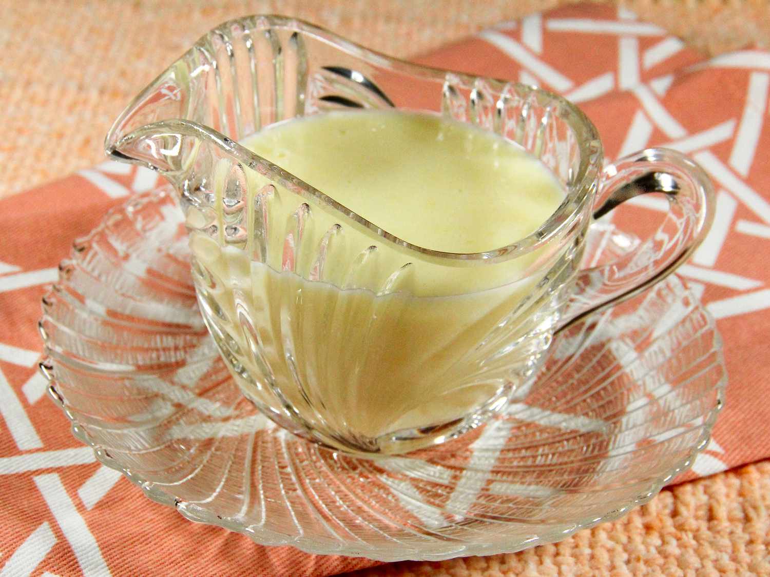 Mận nước sốt pudding