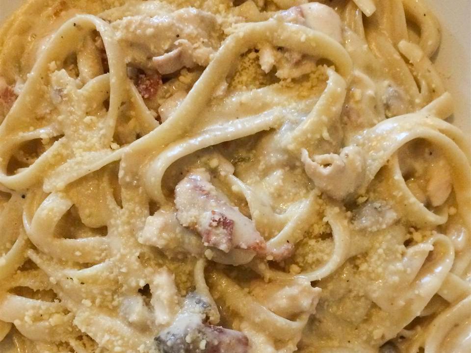 Gà fettuccine tự làm