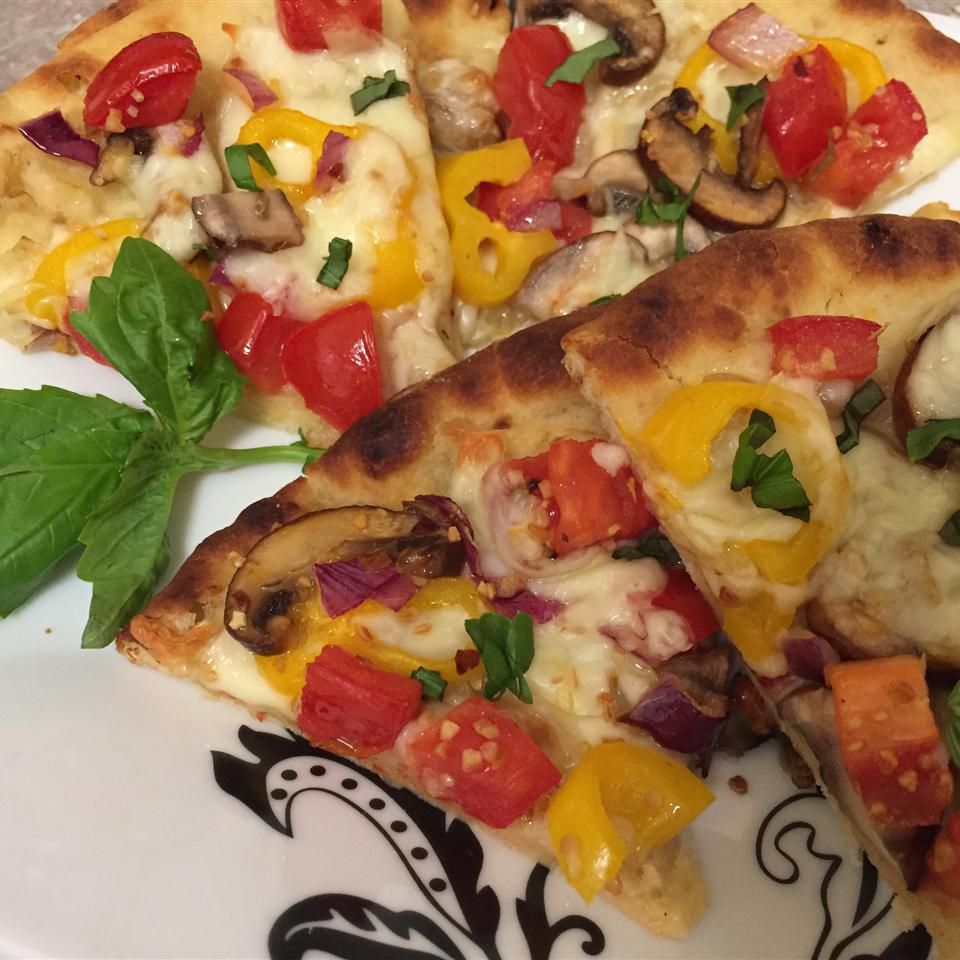 Naan Veggie Pizza