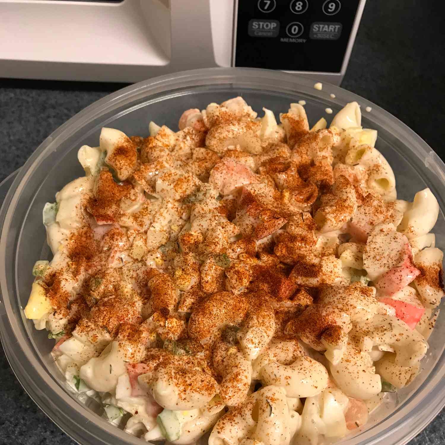 Salad macaroni tôm và cua