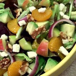 Salad bơ táo với nước sốt quýt