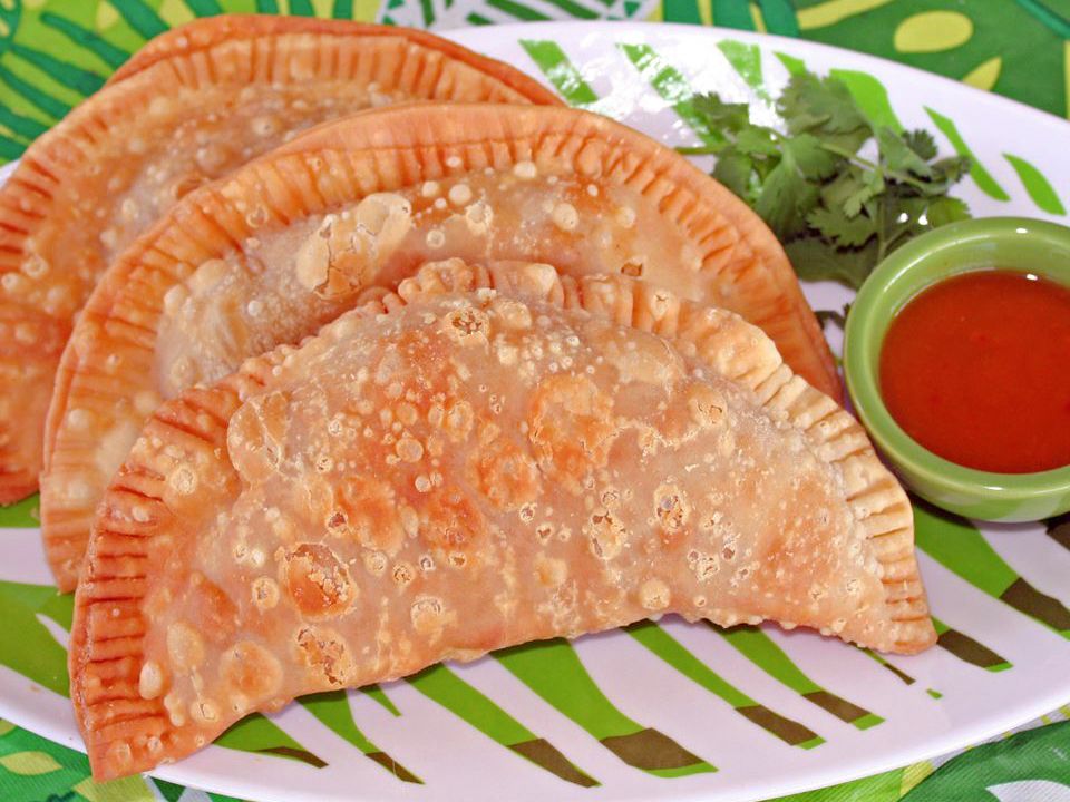 Empanadas (doanh thu thịt bò)