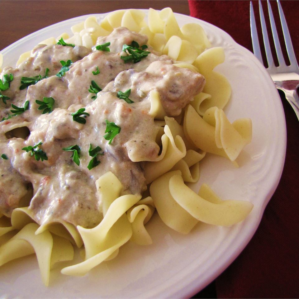 Gà nấu chậm stroganoff