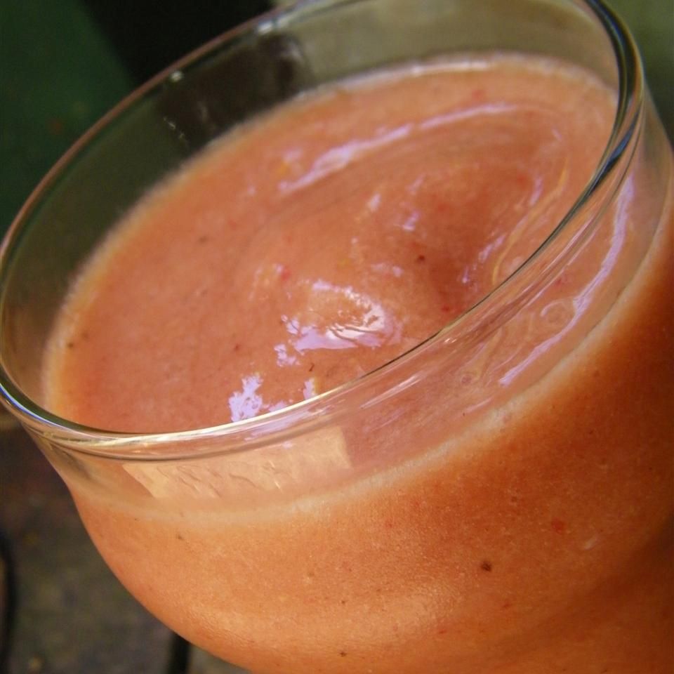 Smoothie chuối màu cam dâu