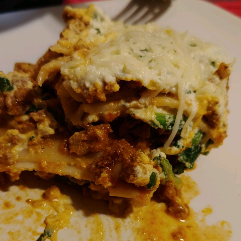 Rau bina và thịt bò Lasagna