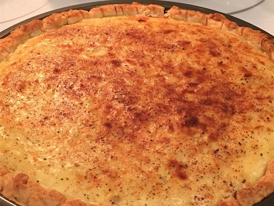 Tarte a loignon (bánh hành tây Pháp)