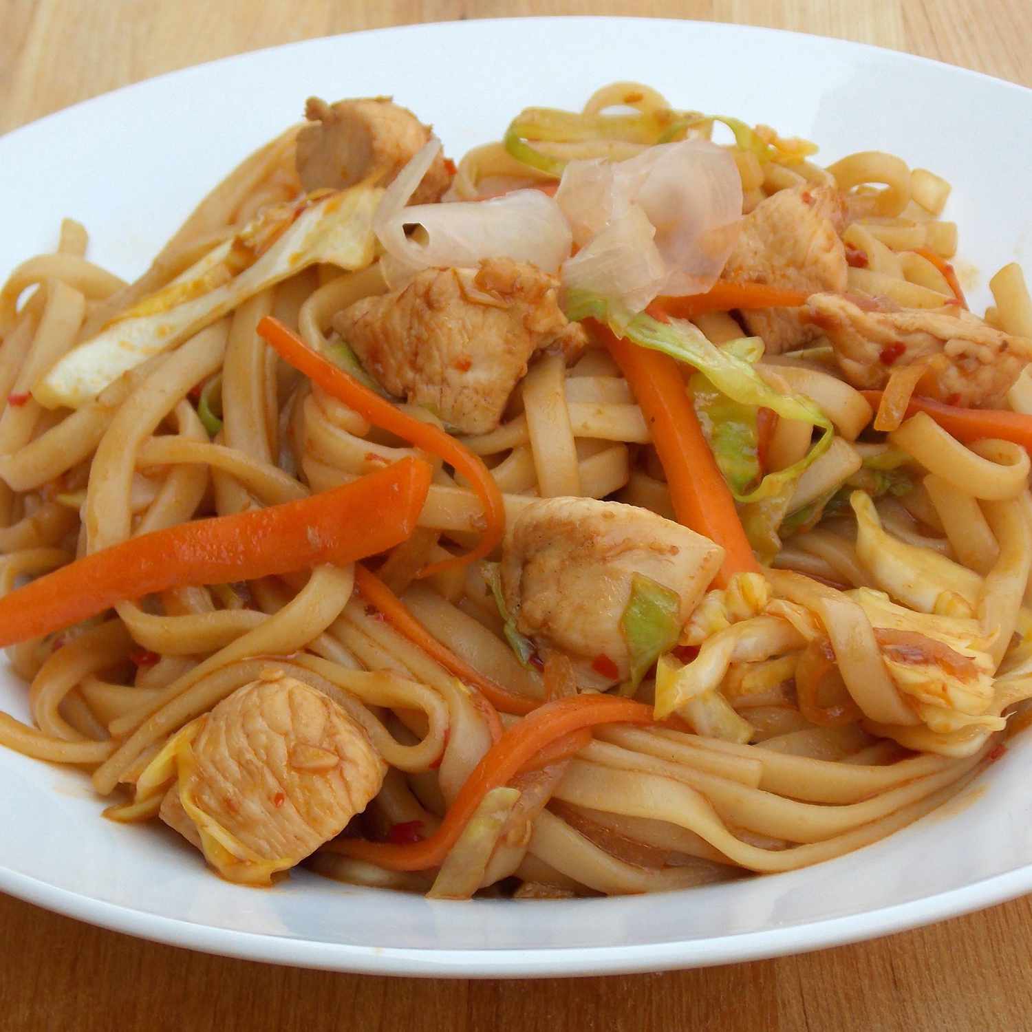 Gà yakisoba