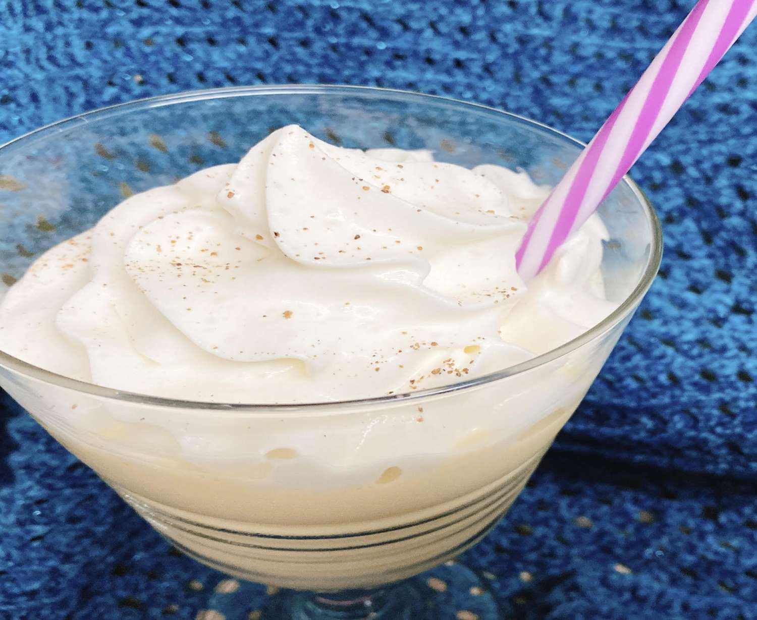 Eggnog sữa lắc