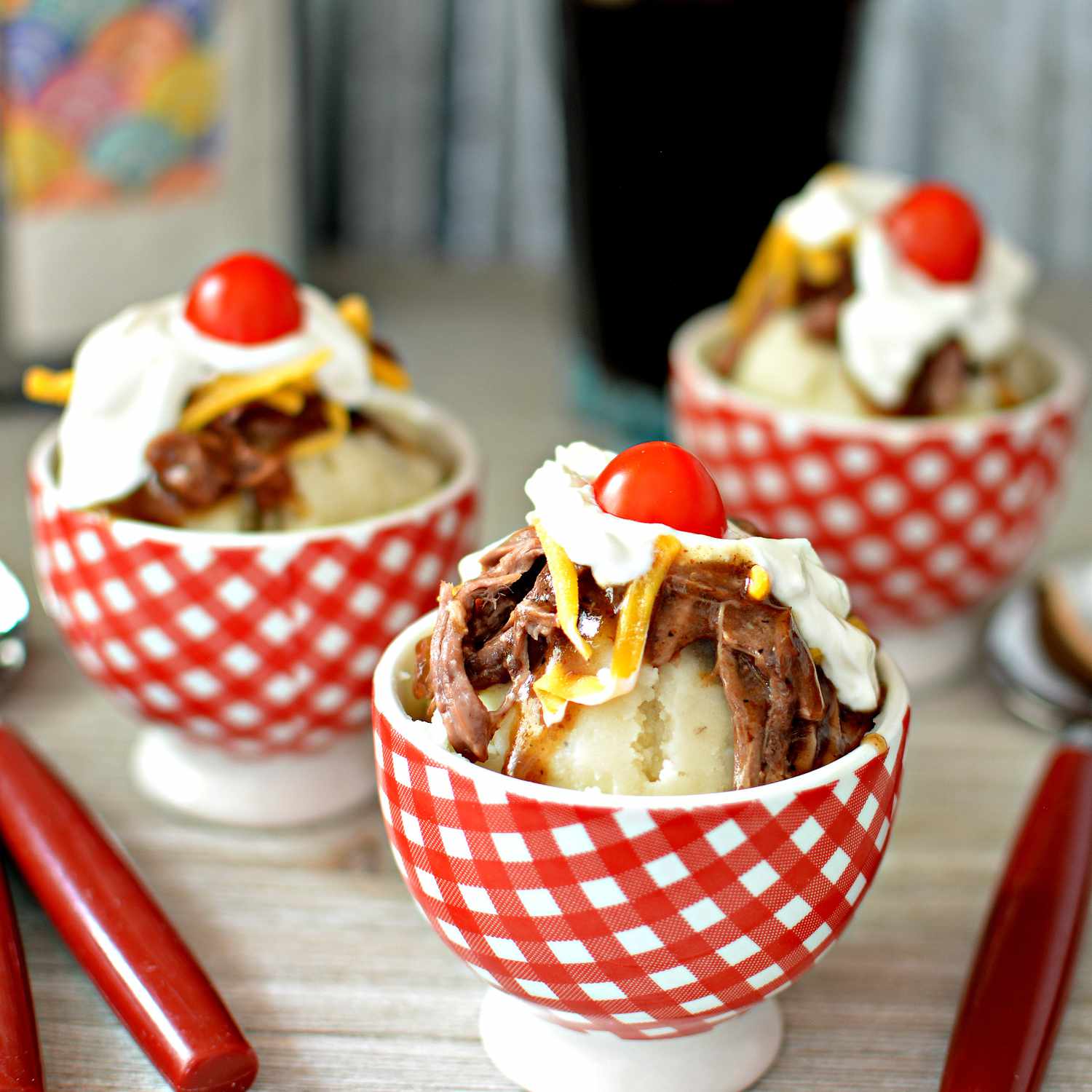 Thịt bò nóng Sundae