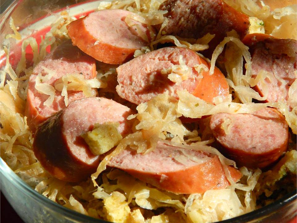 Kielbasa và dưa cải bắp ban đầu