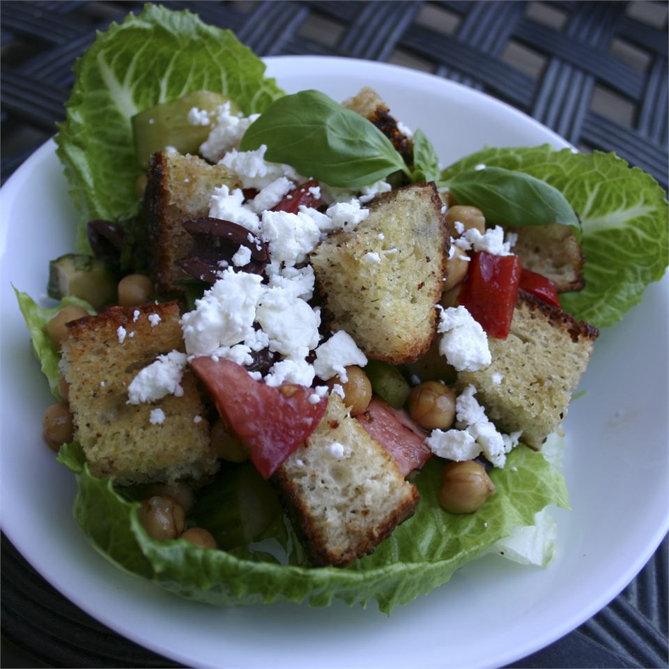 Salad bánh mì panzanella Ý