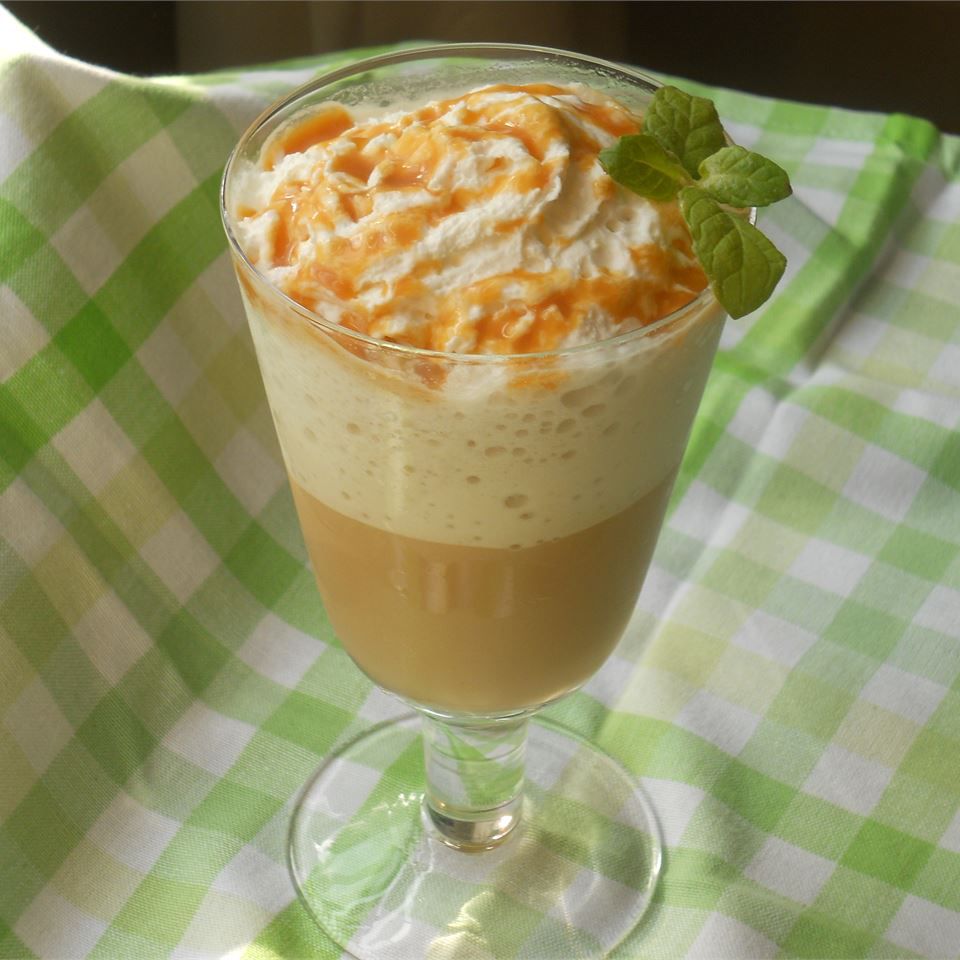 Latte caramel đông lạnh