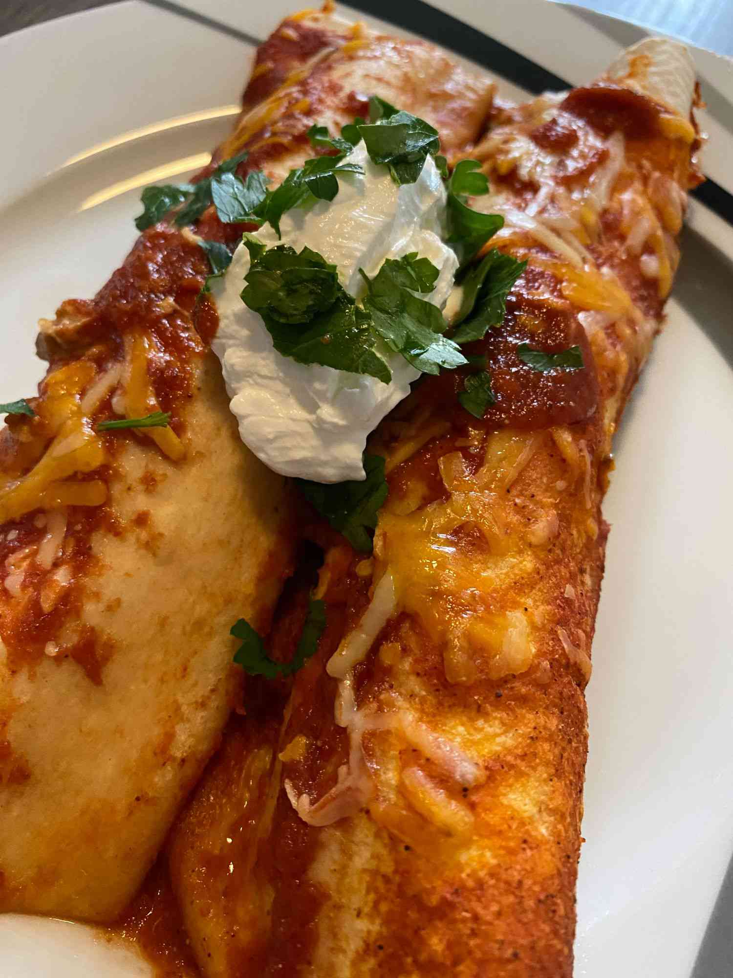 Enchiladas thịt bò kem