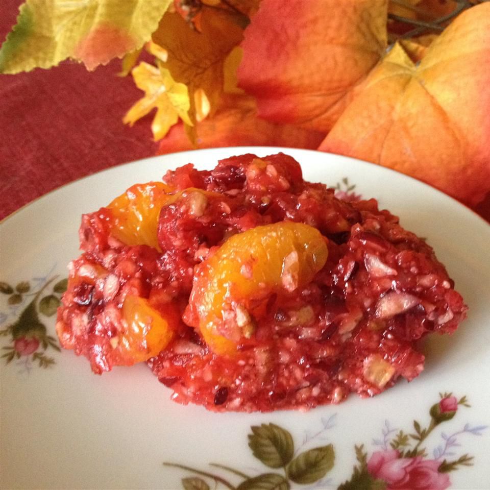 Cranberry Jell-O salad với cam quýt