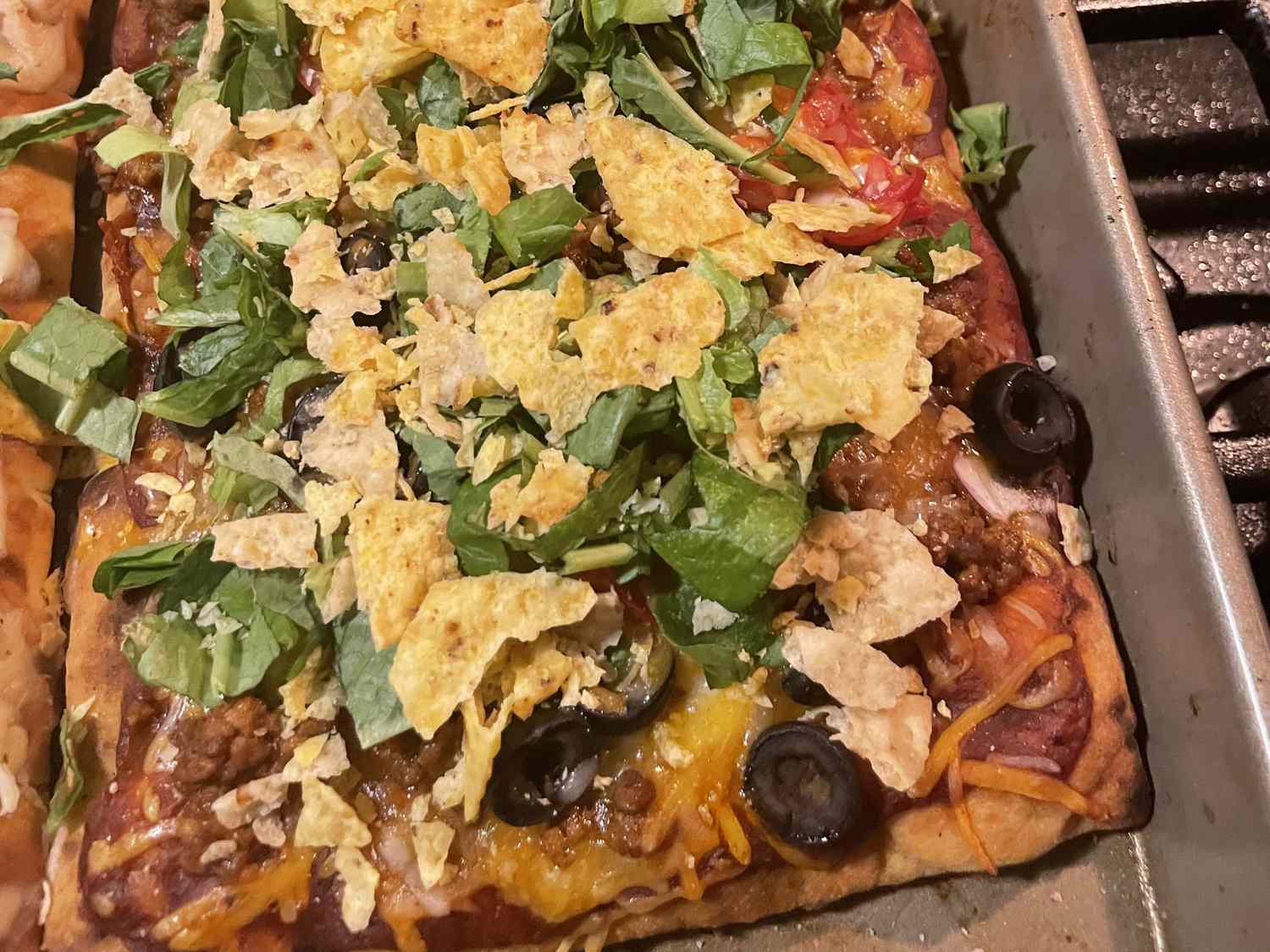 Taco Pizza với Halloumi nướng