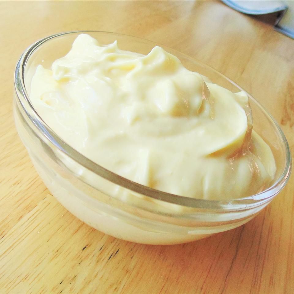 Tỏi mayonnaise aioli