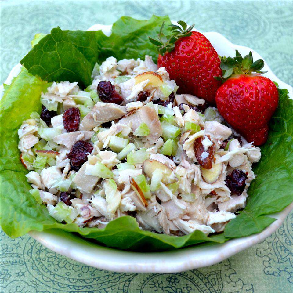 Cranberry và gà tây salad