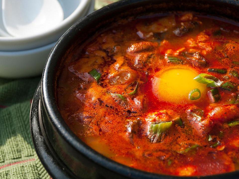 Đậu phụ mềm Hàn Quốc Stew (Sớm Du Bu Jigae)