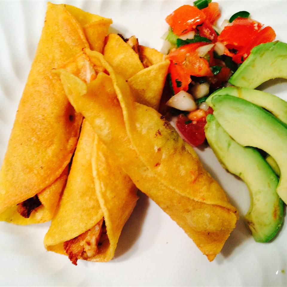 Gà tuyệt vời Taquitos