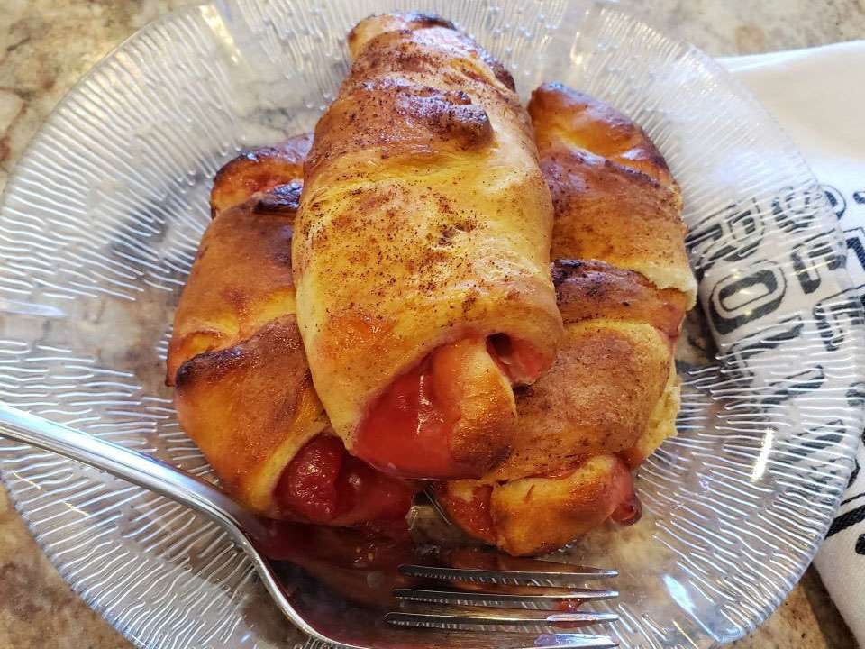 Air Fredy Cherry Cream Cheese Cheese Croissants