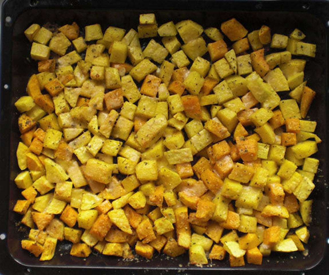 Baked butternut squash với tỏi và phô mai