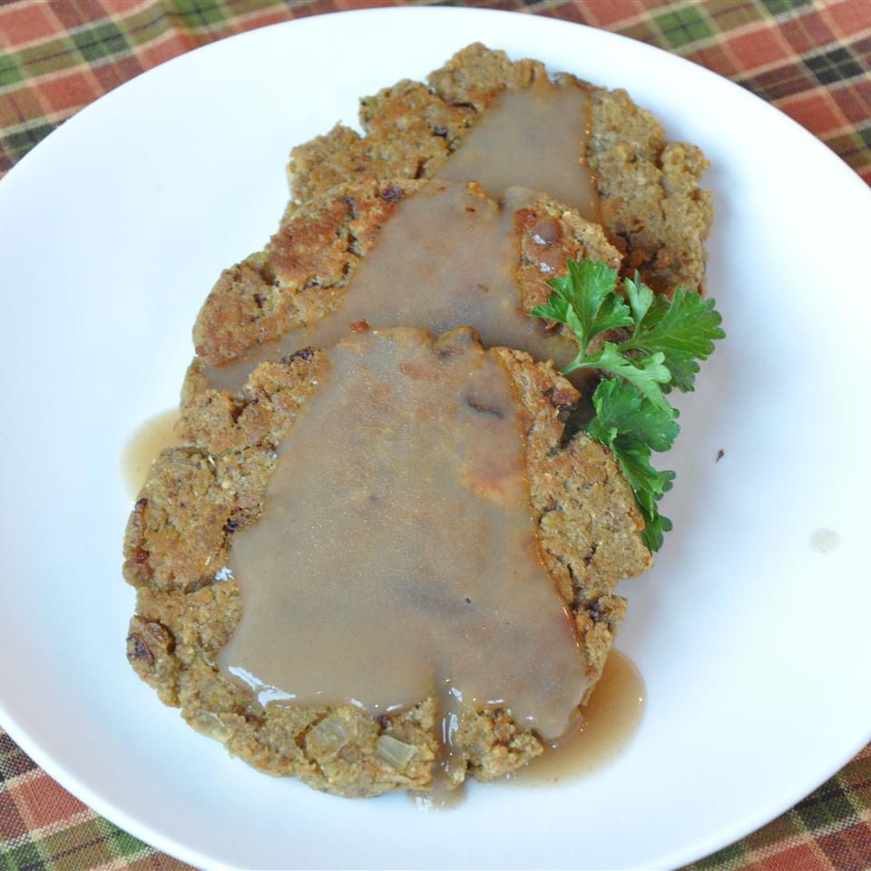 Mặc quần áo patties