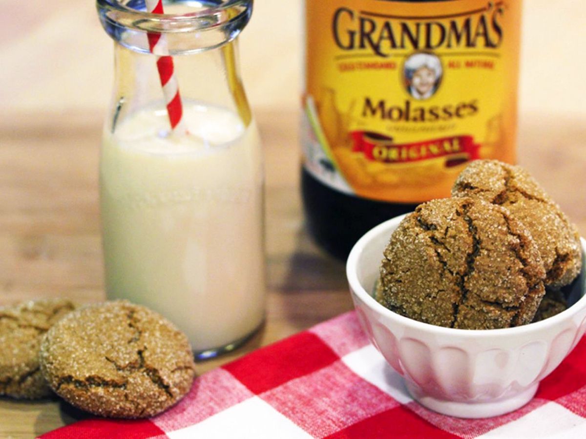 Grandmas Molasses Ginger Cookies