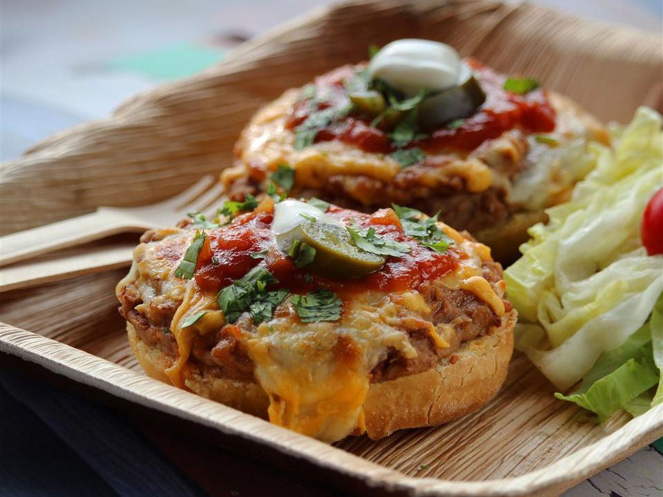 Molletes truyền thống Mexico