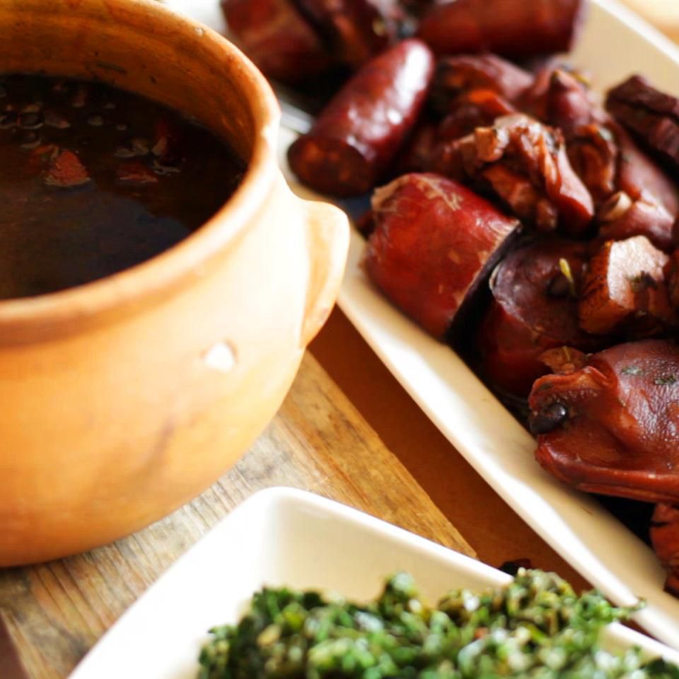 Feijoada de Domingo (món khai vị đậu Chủ nhật)