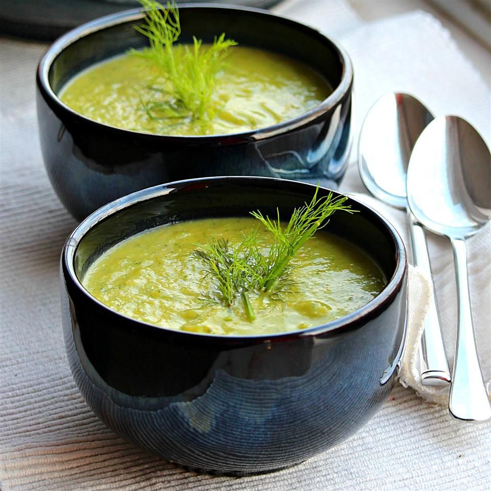 Zucchini Fenchel Suppe (Súp Zucchini và Fennel)