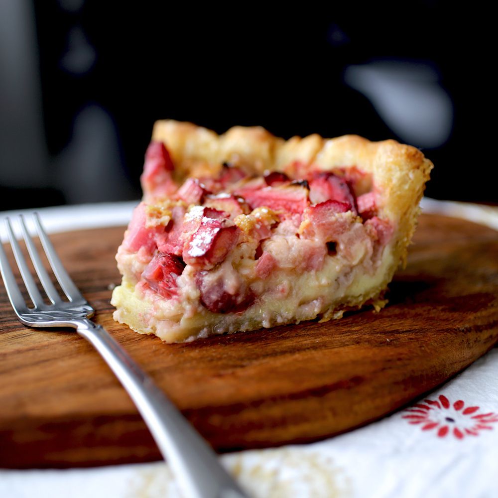 Bánh sữa trứng Rhubarb Strawberry