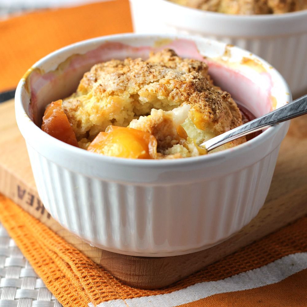 Old Fashioned Peach Cobbler