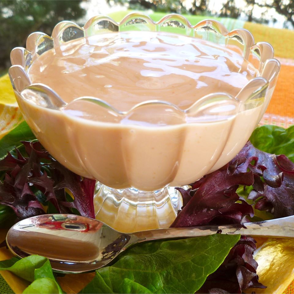 Nước sốt salad Nga