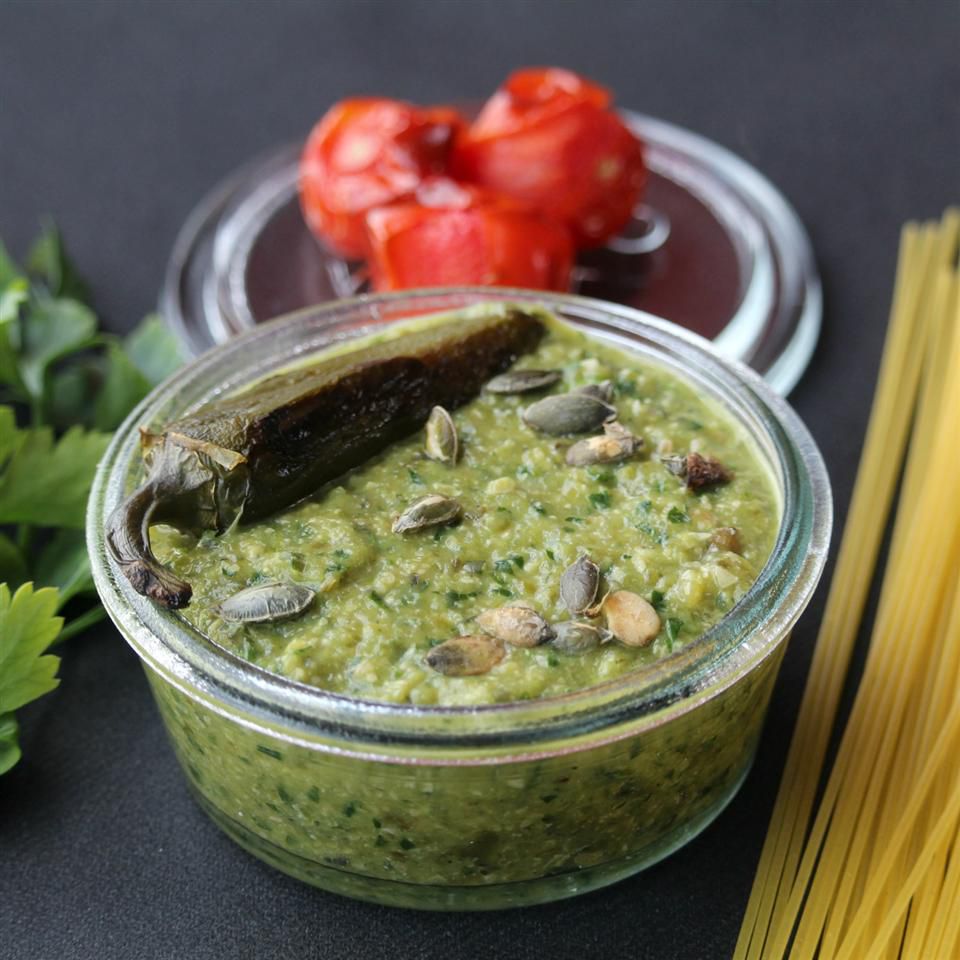 Mì ống với jalapeno pesto