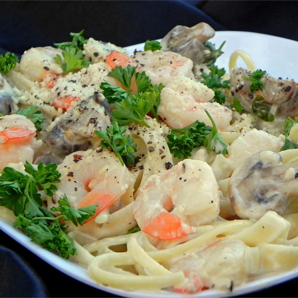 Tôm fettuccine Alfredo