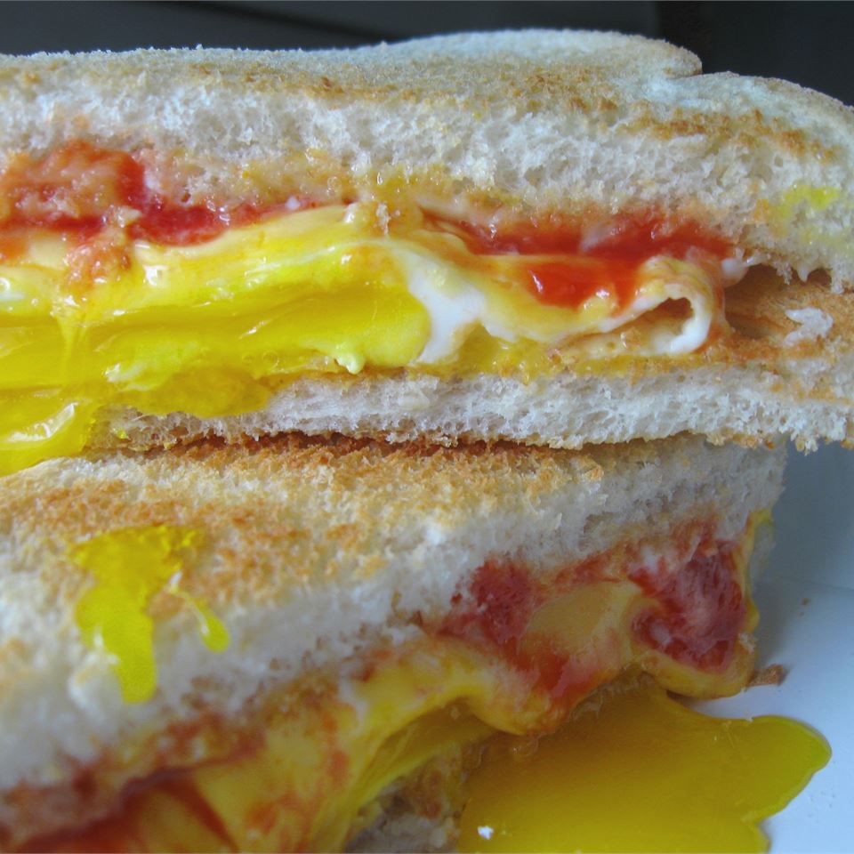 Sandwich trứng rán