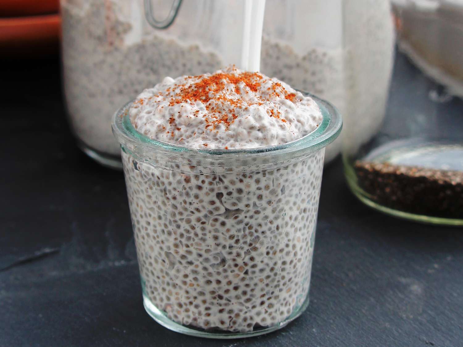 Chia dừa bánh pudding với nước cốt dừa