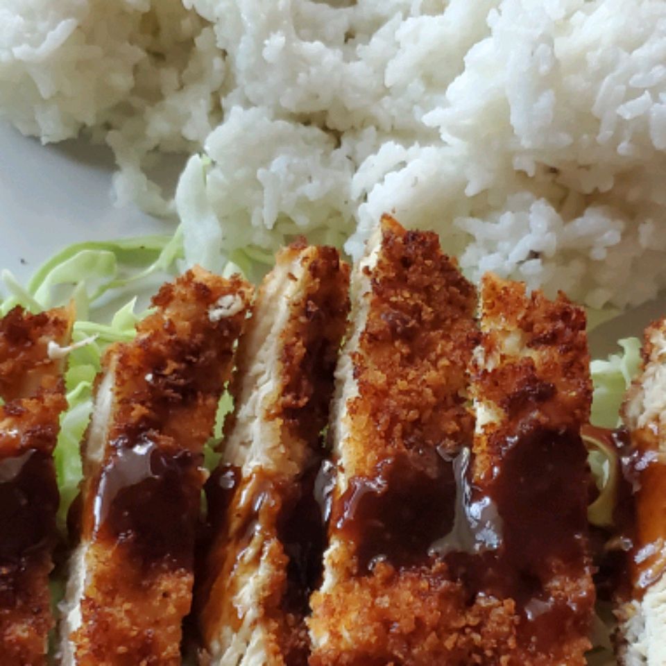 Ashley gà katsu với nước sốt tonkatsu