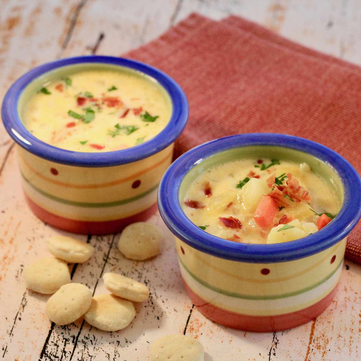 Súp phô mai khoai tây với Velveeta