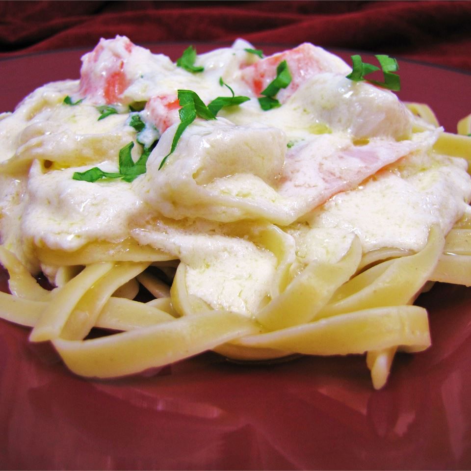 Fettuccini nhẹ hơn Alfredo