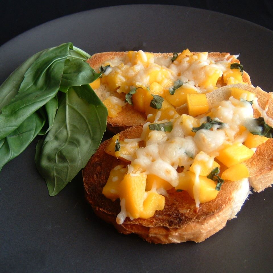 Mango Bruschetta