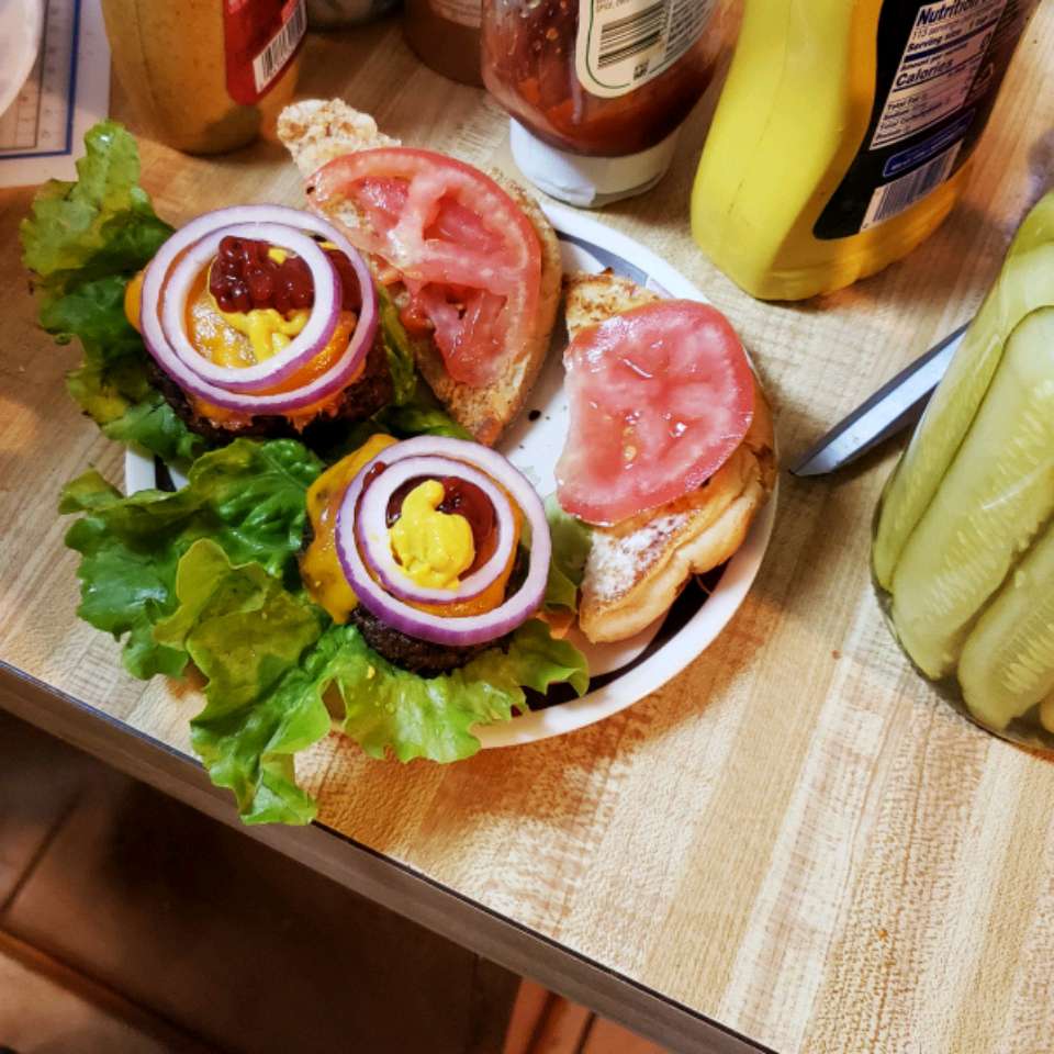 Bacon quấn hamburger