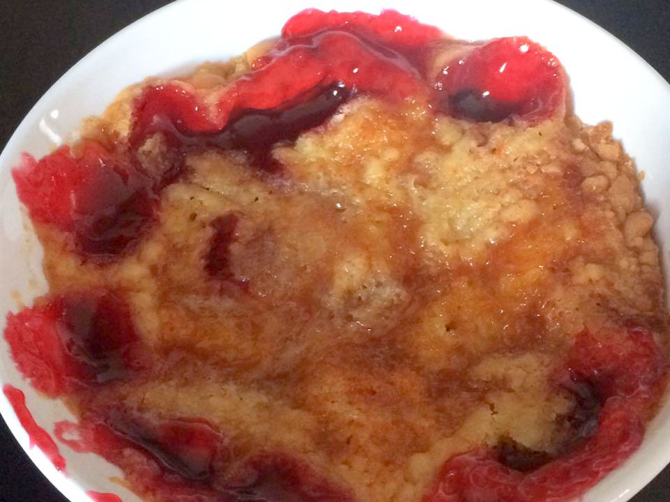 Bryannes Cherry Cobbler