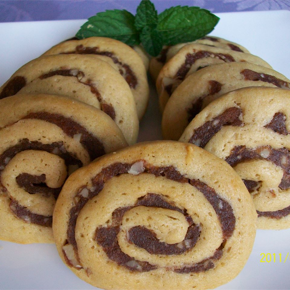 Ngày nut pinwheel cookie ii