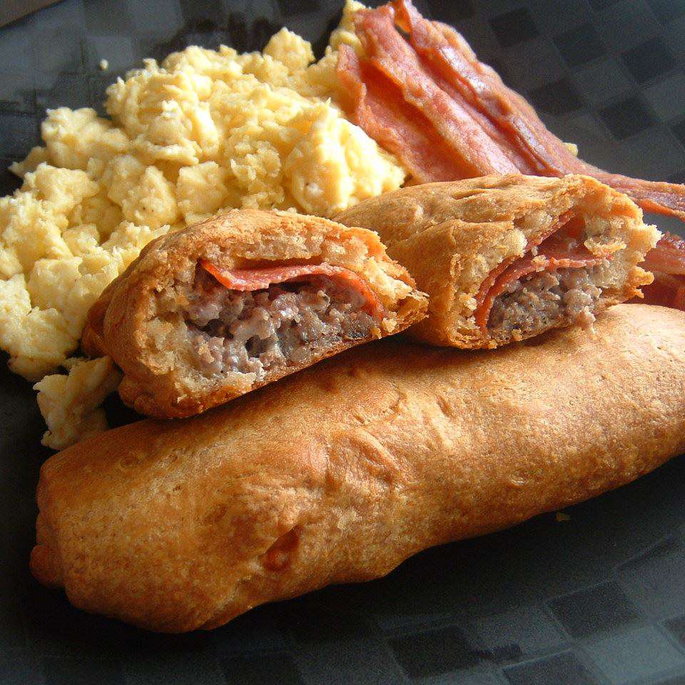 Xúc xích Crescent Rolls