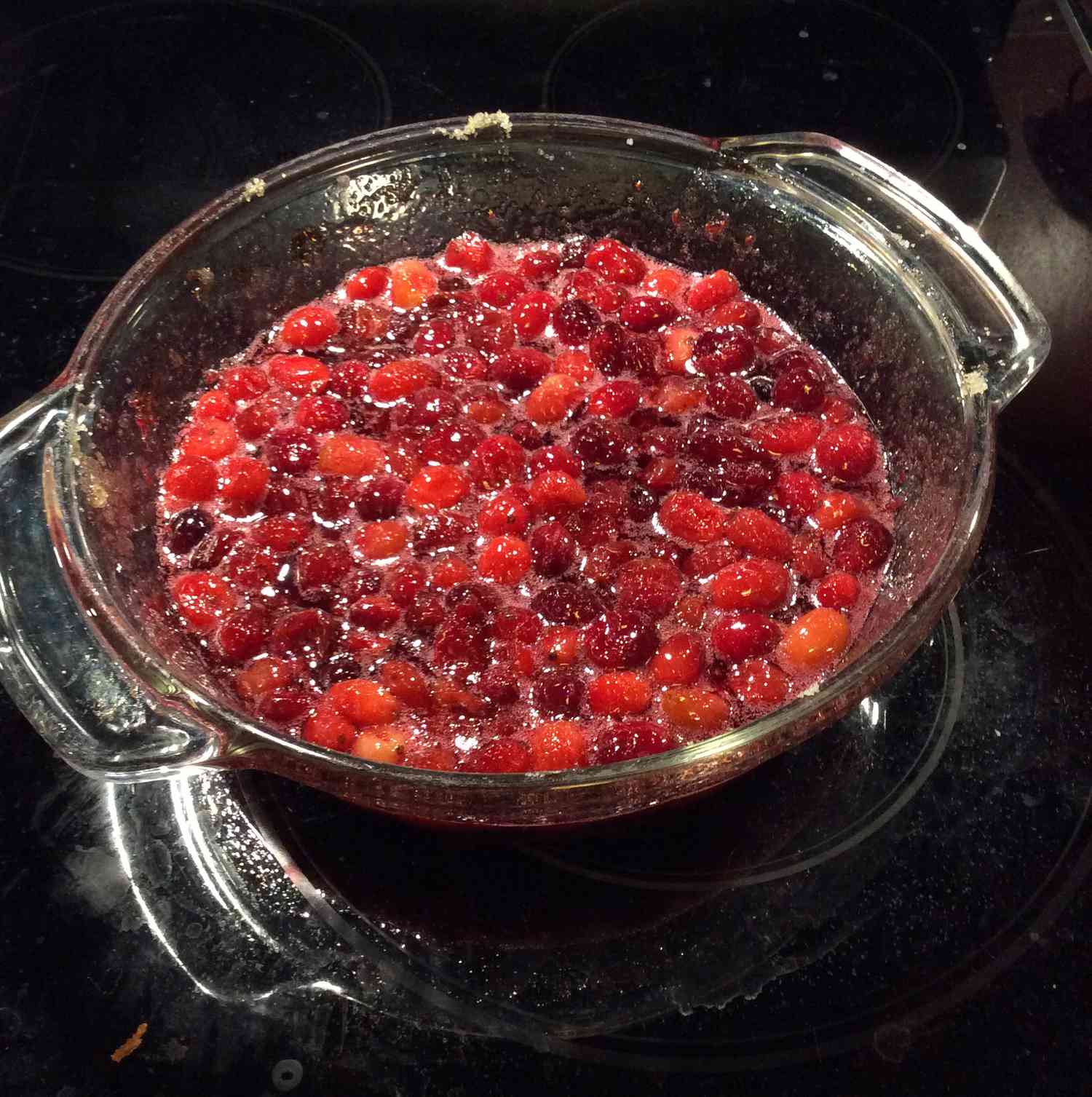 Sốt cranberry với bourbon