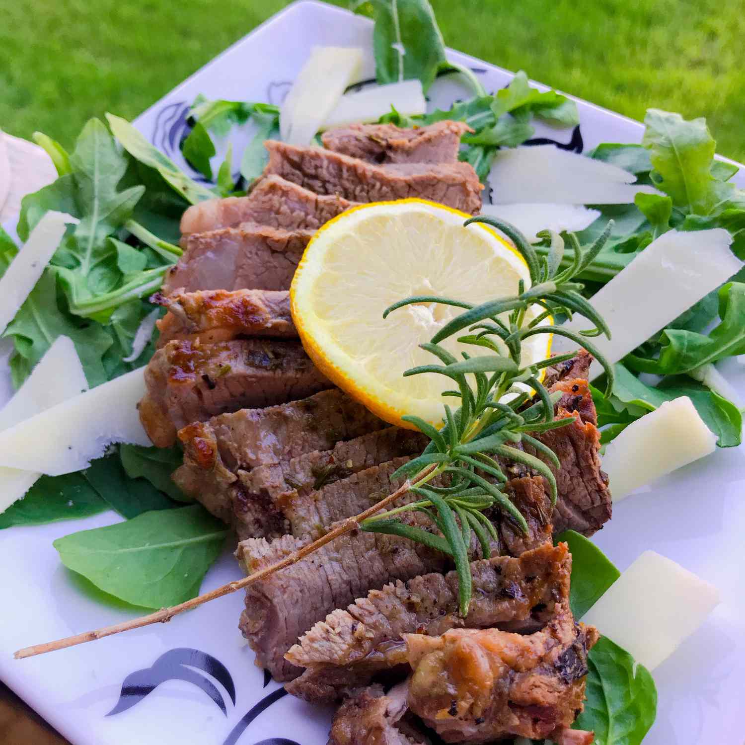 Tagliata thịt bò nướng